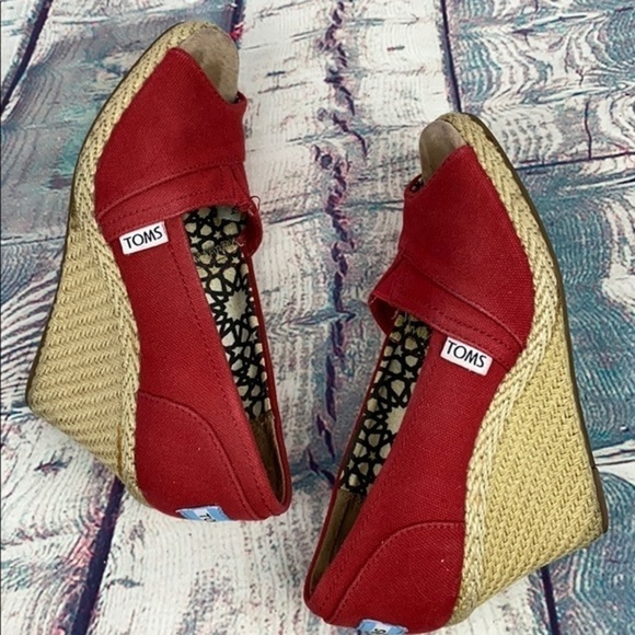 TOMS Red Canvas Peep Toe Wedges Shoes - Picture 4 of 11
